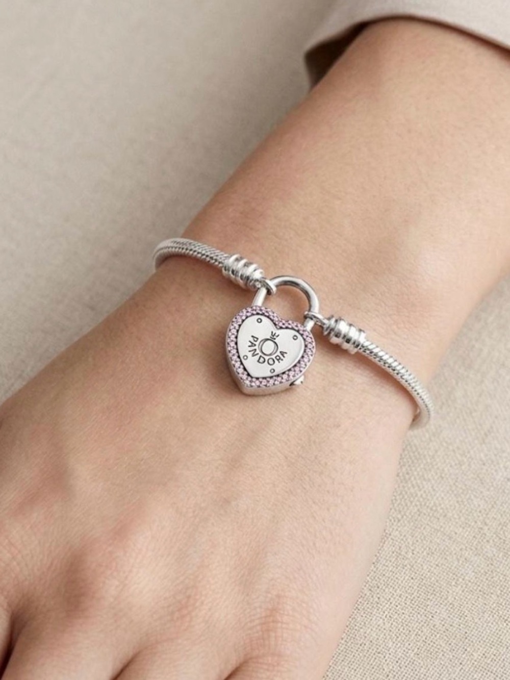 Pandora Silver Bracelet with Pink Heart Charm - Picture 2 of 3